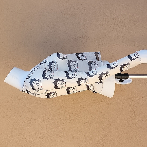 Betty Boop Y2K Punk Goth Sheer Mesh Stretch Long Sleeve Graphic Crop Top M L - Picture 10 of 16